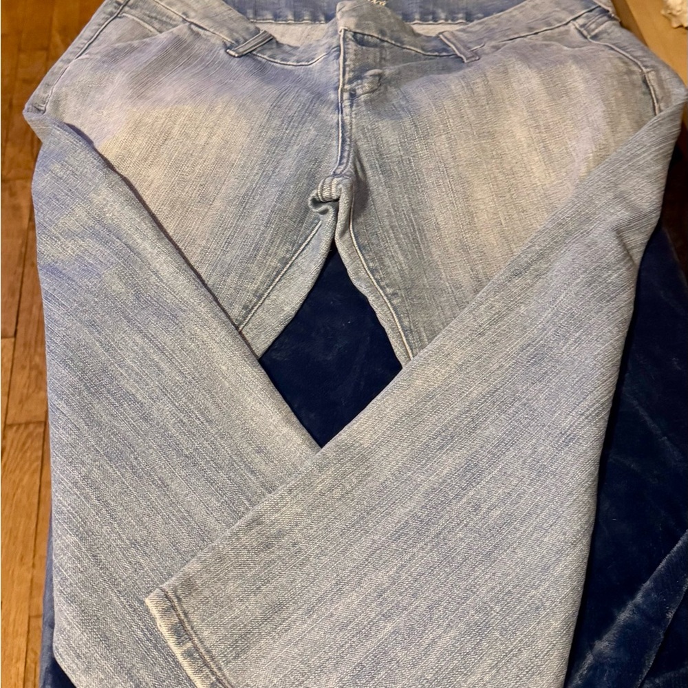 Old Navy Light Blue Capris